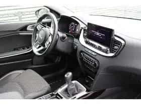 Kia Ceed Sportswagon (2024) thumbnail 11