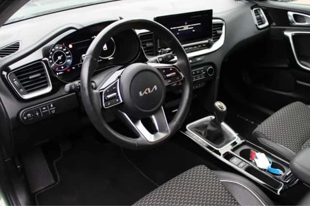 Kia Ceed Sportswagon (2024) thumbnail 16