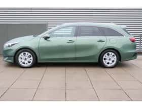 Kia Ceed Sportswagon (2024) thumbnail 4