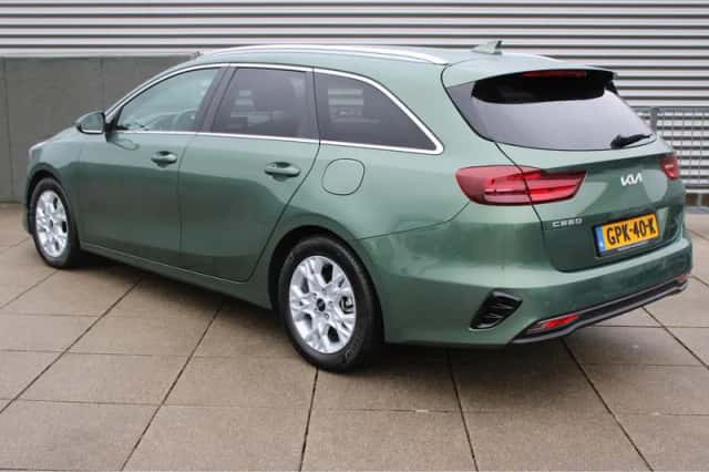 Kia Ceed Sportswagon (2024) thumbnail 5