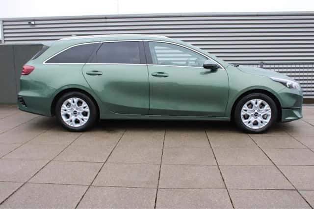 Kia Ceed Sportswagon (2024) thumbnail 8