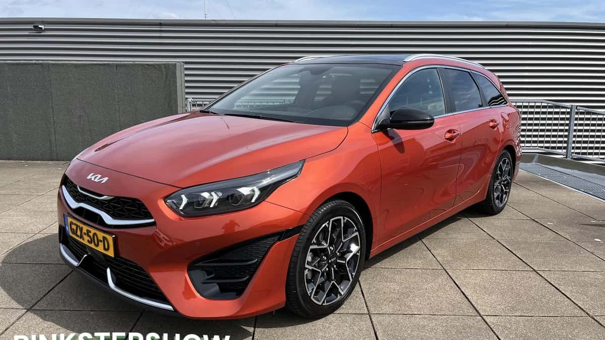 Kia Ceed Sportswagon (2025) — foto 1