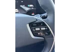 Kia EV6 (2024) thumbnail 13