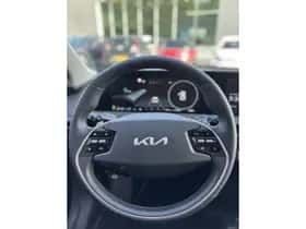 Kia EV6 (2024) thumbnail 10