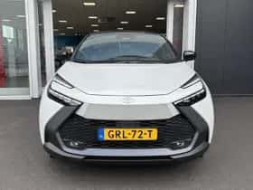 Toyota C-HR (2024) thumbnail 2
