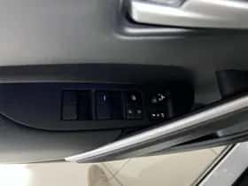 Toyota Corolla-cross (2024) thumbnail 21