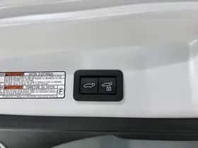 Toyota Corolla-cross (2024) thumbnail 78