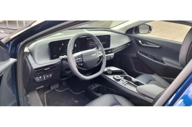 Kia EV6 (2025) thumbnail 12
