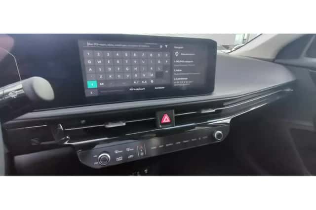 Kia EV6 (2025) thumbnail 16