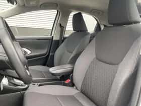 Toyota Yaris (2022) thumbnail 22