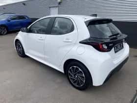 Toyota Yaris (2022) thumbnail 5