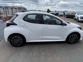 Toyota Yaris (2022) thumbnail 60