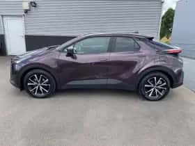 Toyota C-HR (2024) thumbnail 3