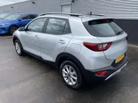 Kia Stonic (2024) thumbnail 6
