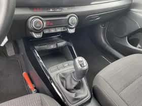 Kia Stonic (2024) thumbnail 79