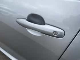 Toyota Yaris (2022) thumbnail 16