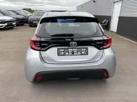 Toyota Yaris (2022) thumbnail 48