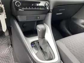 Toyota Yaris (2022) thumbnail 73