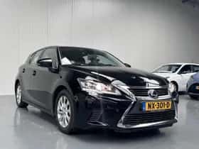 Lexus CT (2017) thumbnail 23