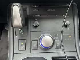 Lexus CT (2017) thumbnail 33