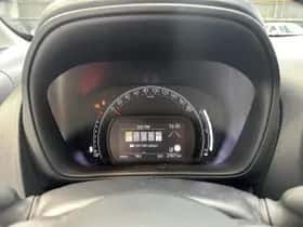 Toyota Aygo (2024) thumbnail 5