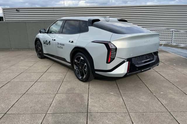 Kia EV4 (2025) thumbnail 3