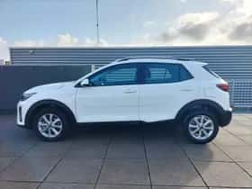 Kia Stonic (2024) thumbnail 2