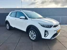 Kia Stonic (2024) thumbnail 5