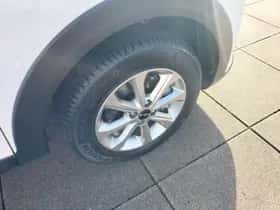 Kia Stonic (2024) thumbnail 8