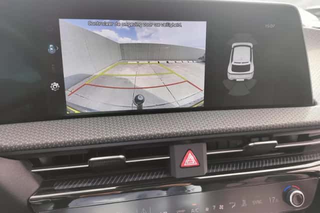 Kia EV6 (2024) thumbnail 12