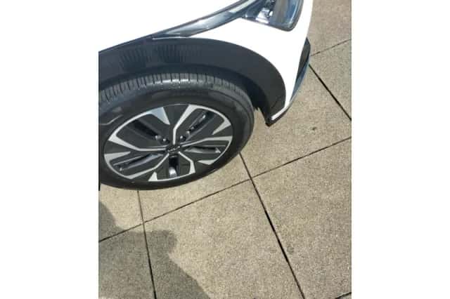 Kia EV6 (2024) thumbnail 25