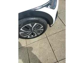 Kia EV6 (2024) thumbnail 25