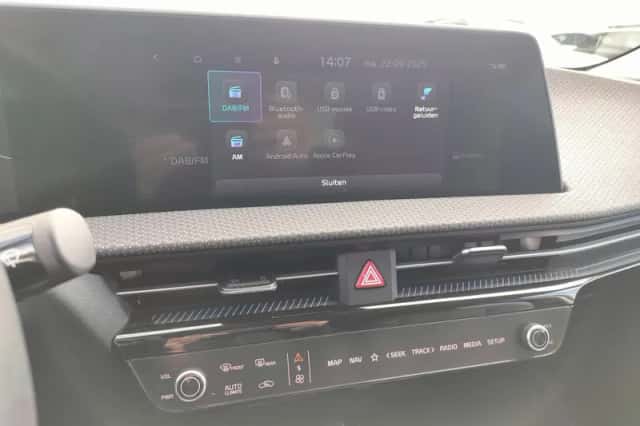 Kia EV6 (2024) thumbnail 30