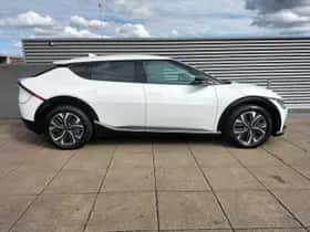 Kia EV6 (2024) thumbnail 4