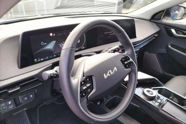 Kia EV6 (2024) thumbnail 42