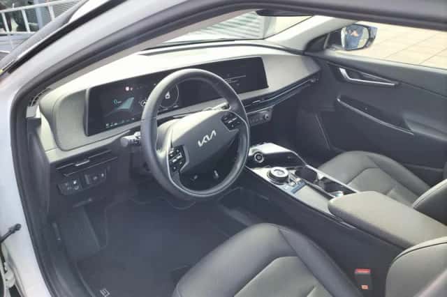 Kia EV6 (2024) thumbnail 43