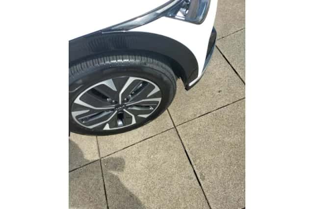 Kia EV6 (2024) thumbnail 6