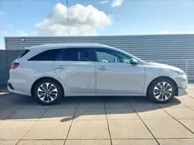Kia Ceed Sportswagon (2025) thumbnail 5