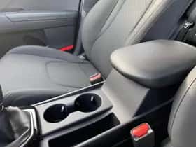 Kia Sportage (2024) thumbnail 95
