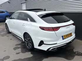 Kia Proceed (2023) thumbnail 48