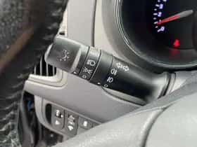 Kia Rio (2013) thumbnail 23