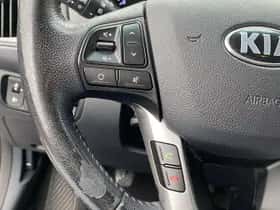 Kia Rio (2013) thumbnail 24