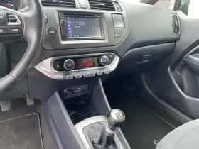 Kia Rio (2013) thumbnail 29