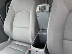 Kia Rio (2013) thumbnail 36