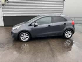 Kia Rio (2013) thumbnail 47