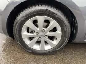 Kia Rio (2013) thumbnail 58
