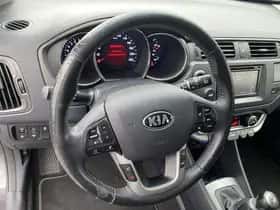 Kia Rio (2013) thumbnail 65
