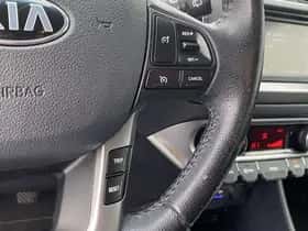 Kia Rio (2013) thumbnail 68