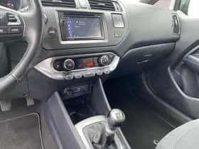 Kia Rio (2013) thumbnail 72