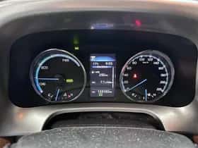 Toyota RAV4 (2018) thumbnail 30